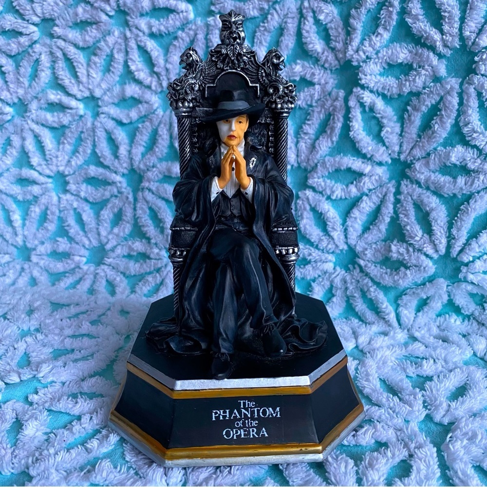 Vintage Phantom Of The Opera Music Box Phantom in chair plays Music of the night